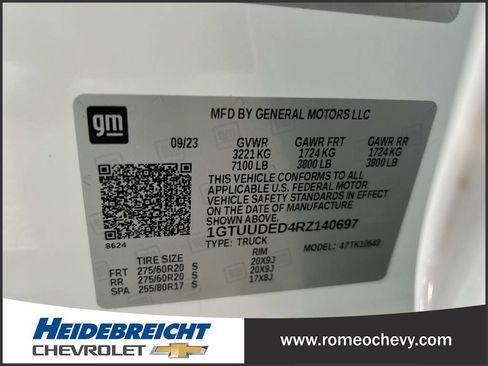 Used 2024 GMC Sierra 1500 SLT w/ SLT Convenience Package AWD/4WD image 8