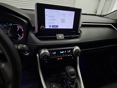Used 2023 Toyota RAV4 XLE w/ Convenience Package FWD image 13