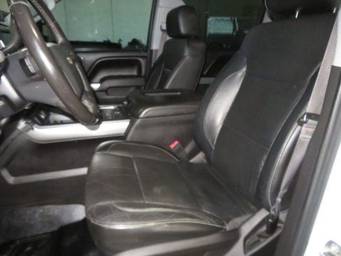 Used 2017 Chevrolet Silverado 1500 LTZ Z71 w/ LTZ Plus Package AWD/4WD image 19