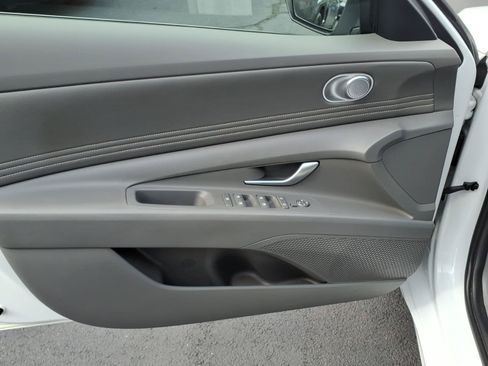 Certified 2024 Hyundai Elantra SEL w/ Convenience Package FWD image 22