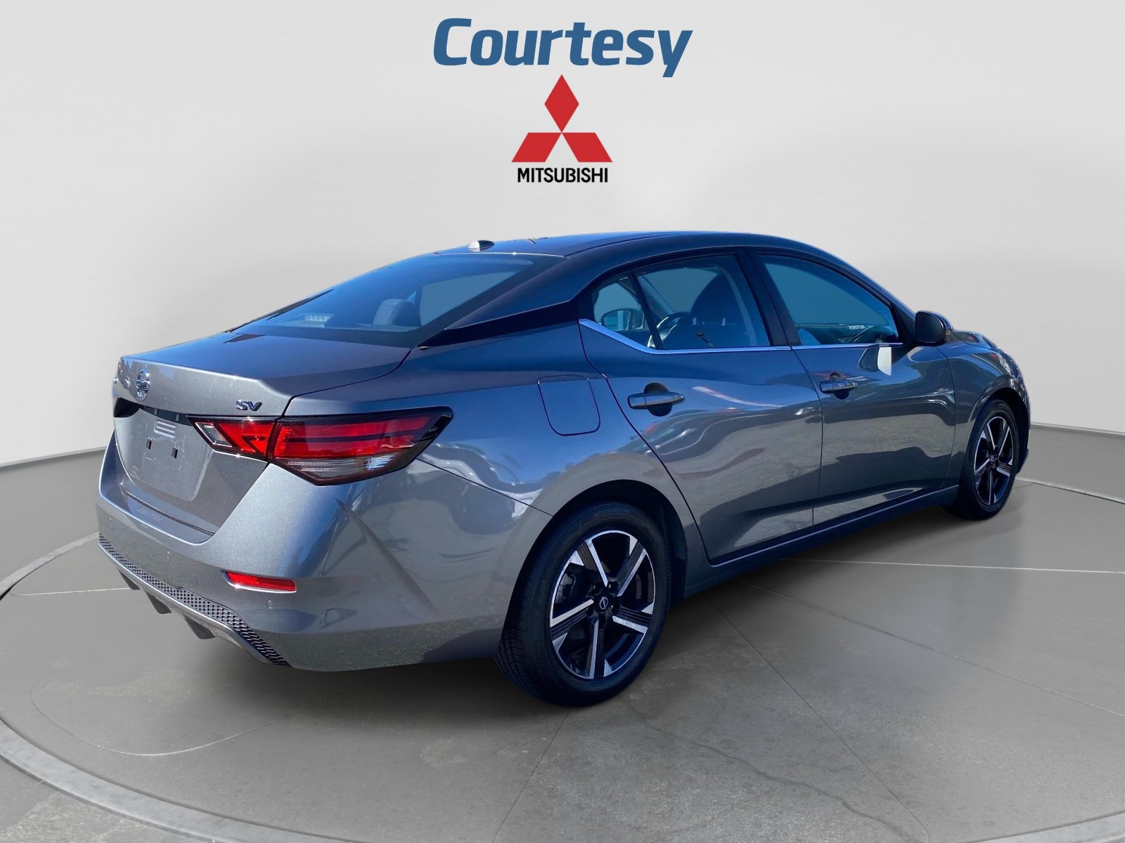 Used 2022 Nissan Sentra SV w/ Trunk Package FWD image 5
