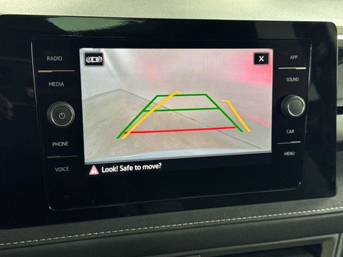 New 2026 Volkswagen Taos SE AWD/4WD image 18