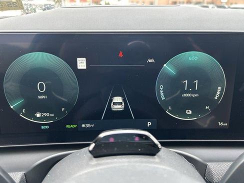 New 2026 Hyundai Tucson Limited image 50