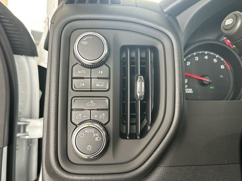 New 2026 GMC Sierra 1500 Pro w/ Pro Value Package AWD/4WD image 17