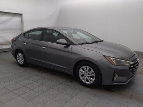 Used 2020 Hyundai Elantra SE w/ Cargo Package (C1) FWD image 11