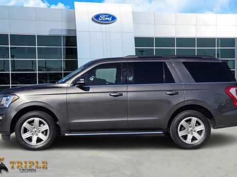 Used 2019 Ford Expedition XLT w/ Equipment Group 202A RWD image 3