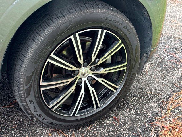 Used 2020 Volvo XC60 T5 Inscription w/ Protection Package AWD/4WD image 16