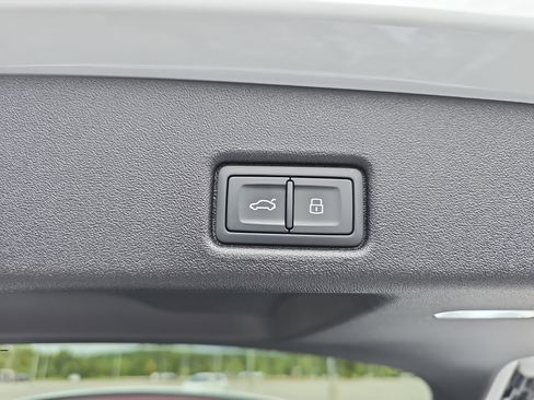 New 2025 Audi Q5 Premium Plus image 13