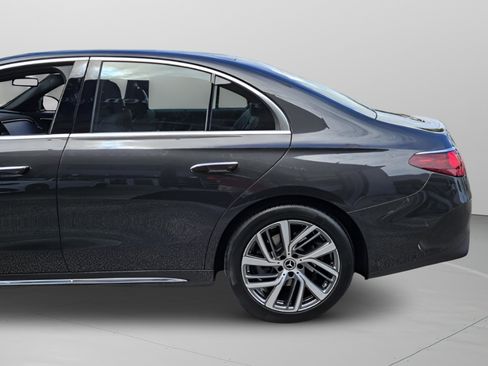 Used 2026 Mercedes-Benz E 350 Sedan image 38