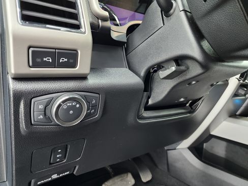 Used 2020 Ford F250 Lariat image 43