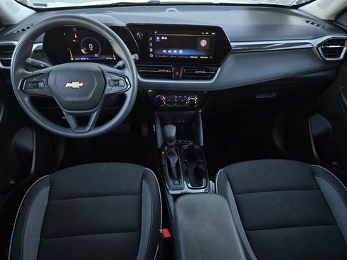 Used 2025 Chevrolet TrailBlazer LT image 13