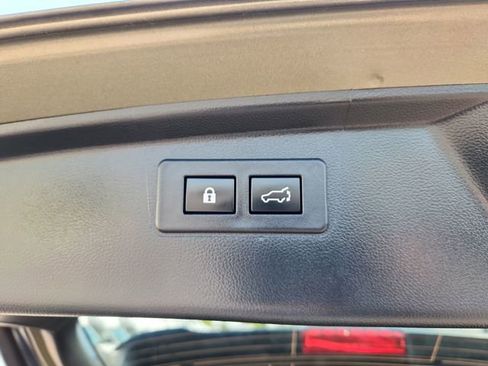 Used 2025 Subaru Outback Onyx Edition AWD/4WD image 35