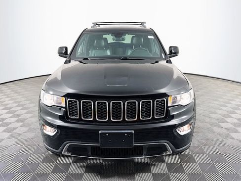 Used 2018 Jeep Grand Cherokee Limited image 2