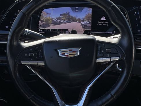 Used 2023 Cadillac Escalade ESV Premium Luxury image 12