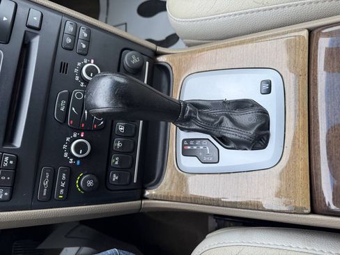 Used 2011 Volvo XC90 3.2 AWD/4WD image 22