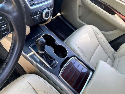 Used 2014 Acura MDX SH-AWD w/ Technology Package image 19