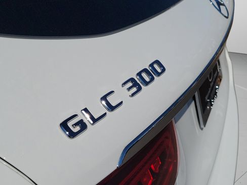 Used 2022 Mercedes-Benz GLC 300 image 31