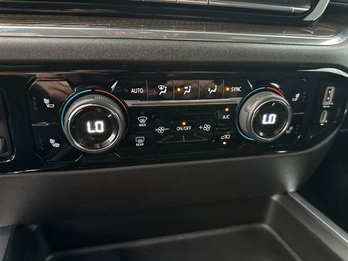 Used 2024 Chevrolet Silverado 3500 LT w/ Convenience Package image 30