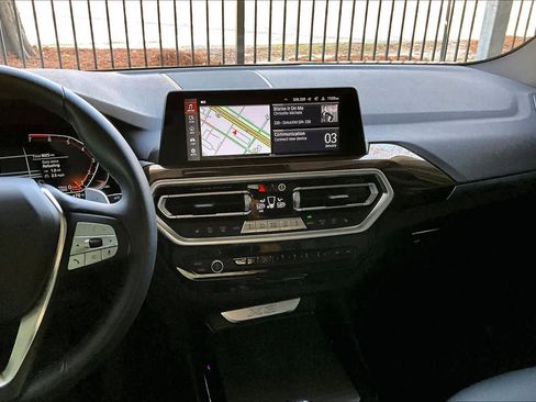 Used 2024 BMW X3 sDrive30i w/ Convenience Package image 6