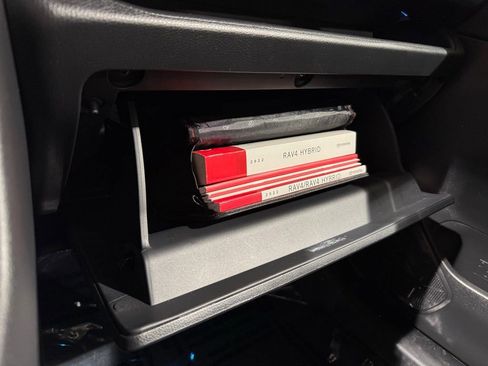 Certified 2022 Toyota RAV4 XSE image 30