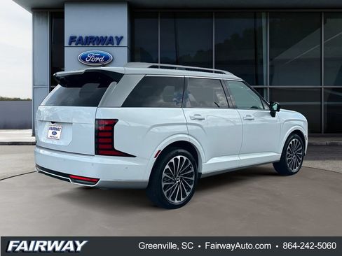 Used 2026 Hyundai Palisade Calligraphy FWD image 7