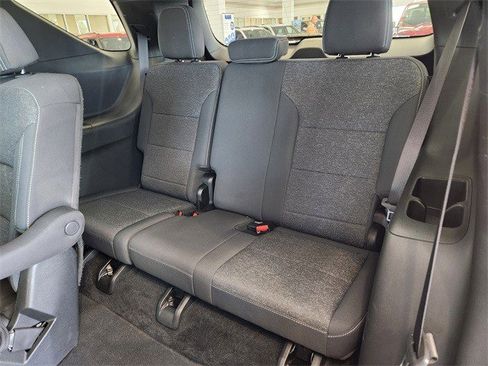 Certified 2025 Chevrolet Traverse LT image 15