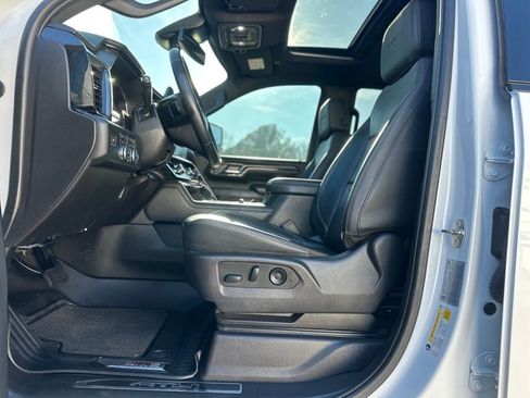 Used 2024 GMC Sierra 2500 AT4 w/ AT4 Preferred Package image 23