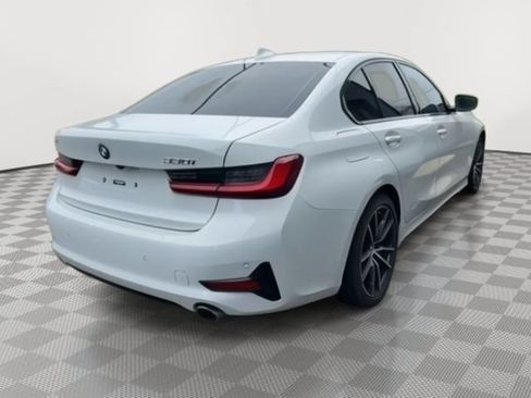 Used 2022 BMW 330i Sedan w/ Convenience Package RWD image 4