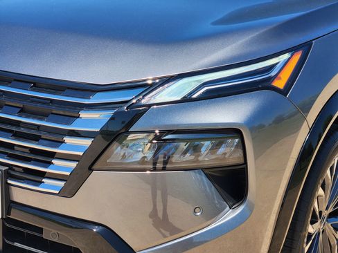 New 2026 Nissan Rogue Platinum AWD/4WD image 9