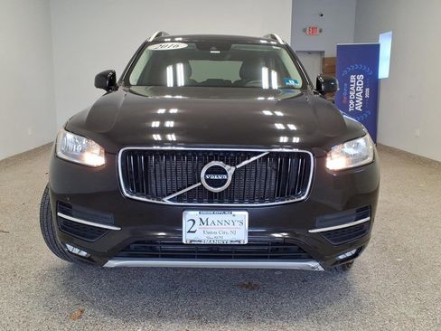Used 2016 Volvo XC90 T6 Momentum image 2