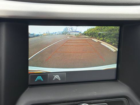 Used 2019 GMC Acadia SLE FWD image 35