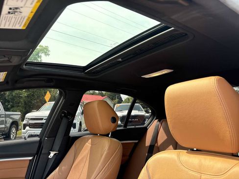 Used 2018 BMW 330i xDrive Sedan w/ Convenience Package AWD/4WD image 19