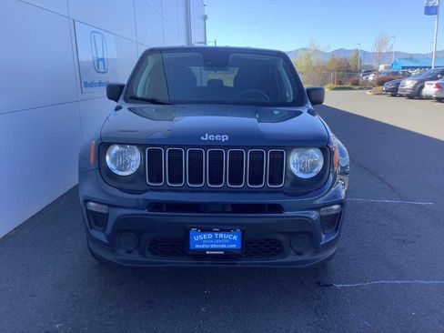 Used 2023 Jeep Renegade Latitude image 6