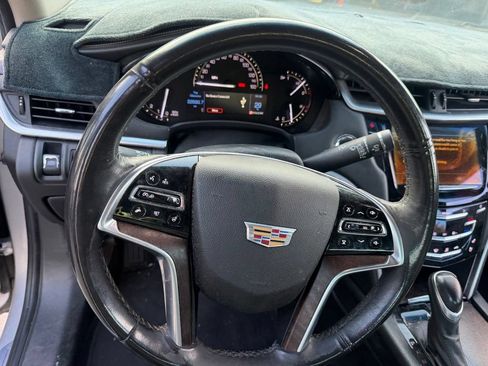Used 2019 Cadillac XTS Luxury FWD image 5