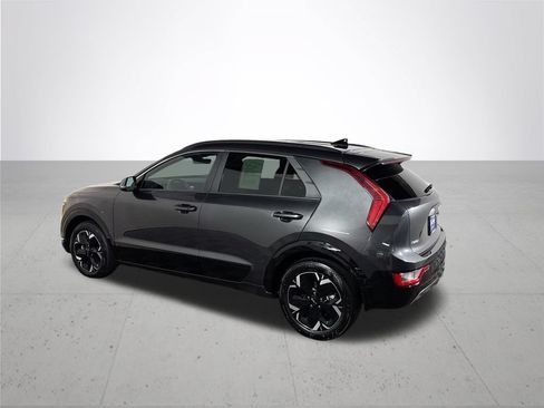 Used 2024 Kia Niro Wind w/ Wind Preserve Package FWD image 8