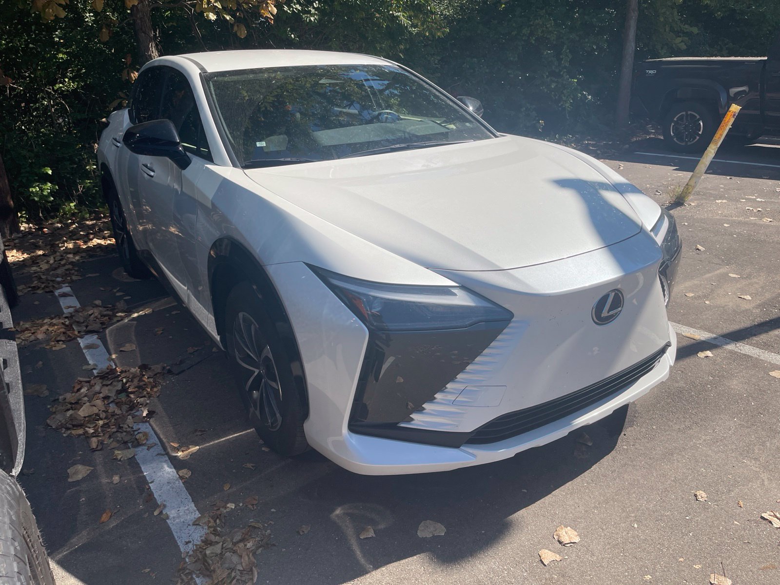 Used 2024 Lexus RZ 450e Premium w/ Accessory Package (2T) AWD/4WD image 3