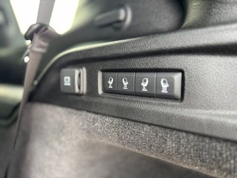 Used 2021 Jeep Grand Cherokee L Overland w/ Luxury Tech Group IV image 8