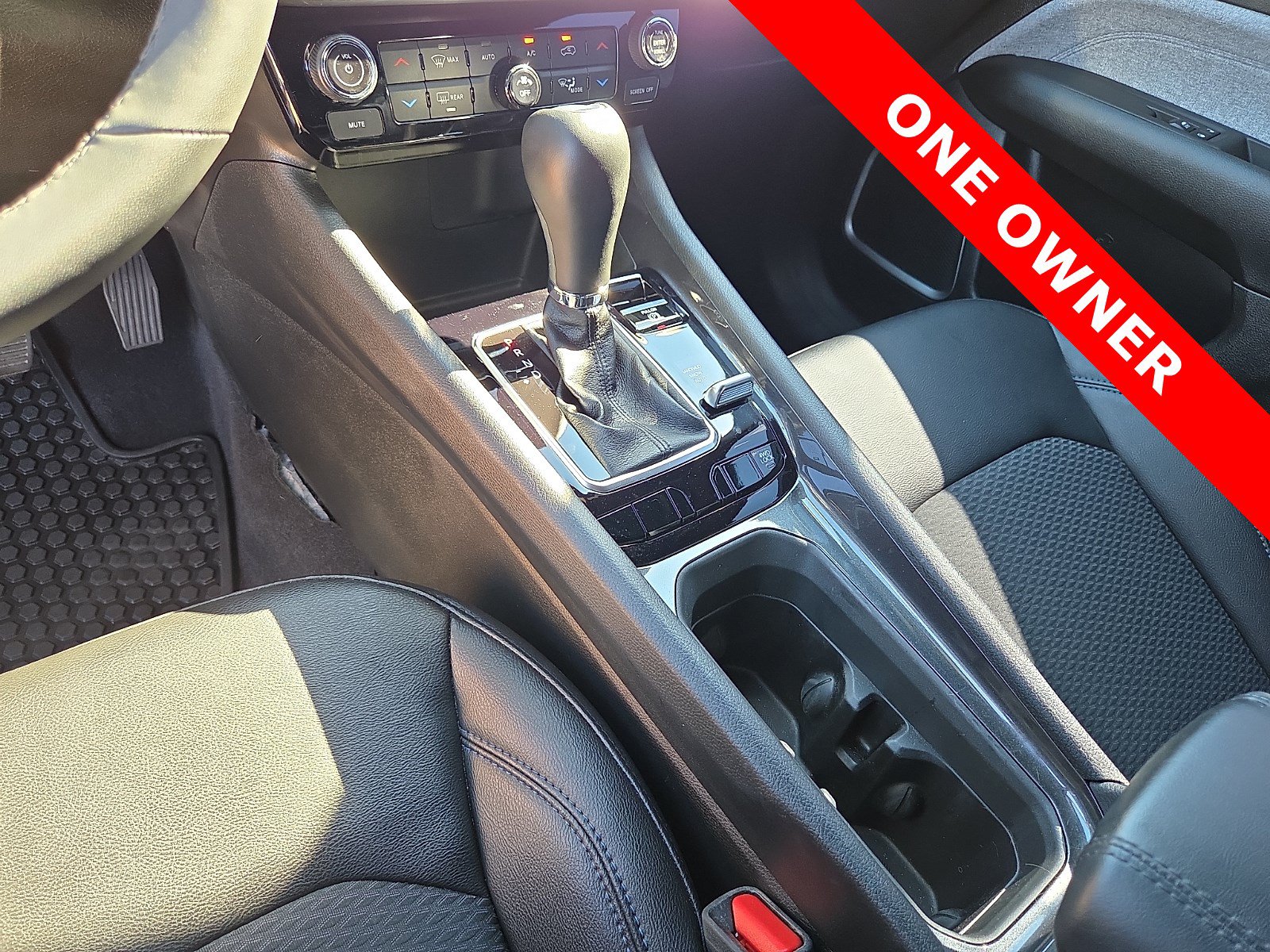 Used 2025 Jeep Compass Latitude w/ Convenience Group AWD/4WD image 25
