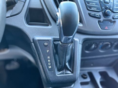 Used 2018 Ford Transit 250 130 Low Roof RWD image 51