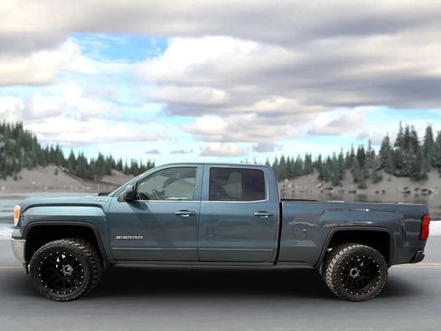 Used 2014 GMC Sierra 1500 SLE w/ SLE Value Package AWD/4WD image 7