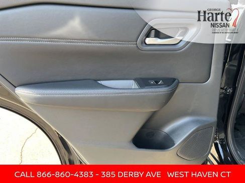 Certified 2026 Nissan Rogue SL AWD/4WD image 19