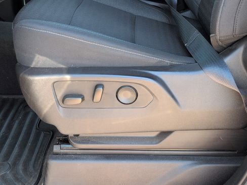 Used 2024 Chevrolet Silverado 1500 LT AWD/4WD image 15