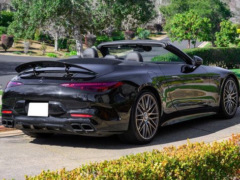 Used 2022 Mercedes-Benz SL 63 AMG 4MATIC image 8