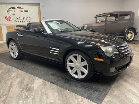 Used 2005 Chrysler Crossfire Limited image 7
