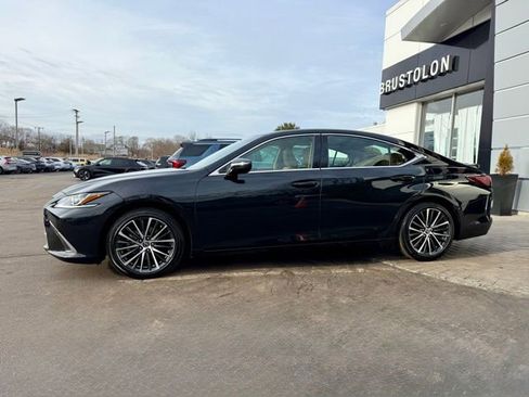 Used 2024 Lexus ES 350 w/ Premium Package image 8