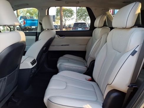 Certified 2023 Hyundai Palisade Calligraphy image 16