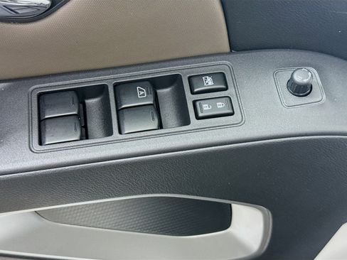 Used 2023 Nissan Frontier SV RWD image 20