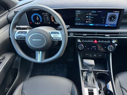 New 2026 Hyundai Santa Cruz SEL FWD image 16