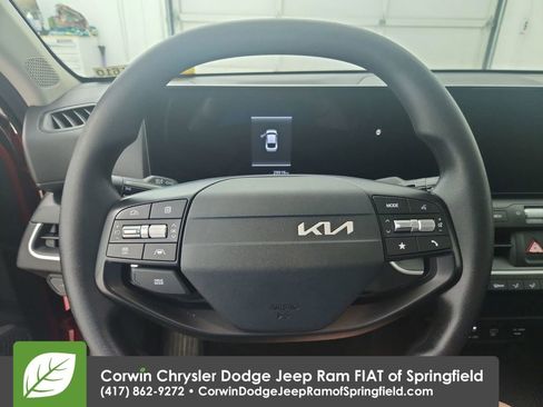 Used 2025 Kia K4 FWD image 21