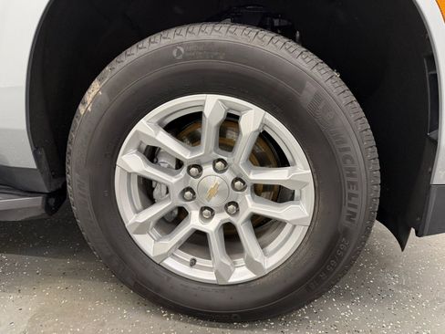Used 2025 Chevrolet Tahoe LT AWD/4WD image 21